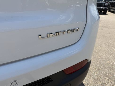 Certified 2025 Jeep Compass Limited AWD/4WD image 25