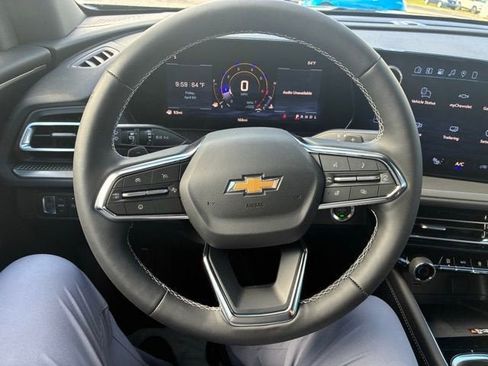 New 2026 Chevrolet Traverse LT FWD image 12