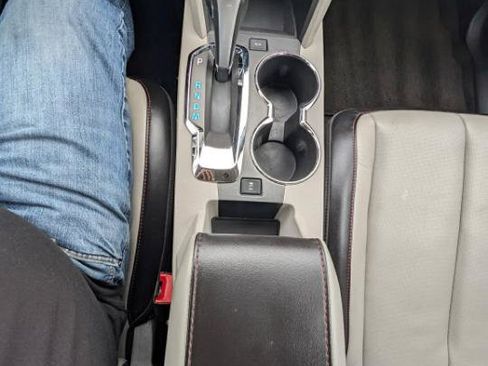 Used 2010 Chevrolet Equinox LTZ image 17