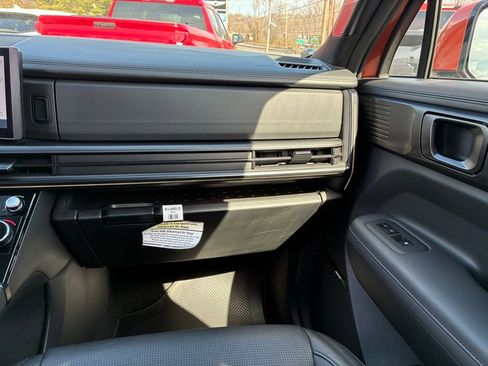 Used 2024 Hyundai Santa Fe Calligraphy image 42