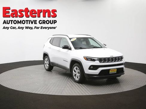 Used 2024 Jeep Compass Latitude AWD/4WD image 48