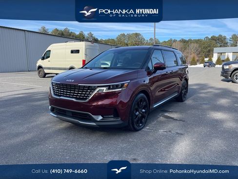 Used 2023 Kia Carnival SX Prestige image 1