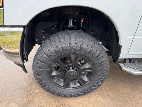 Used 2024 RAM 2500 Big Horn w/ Off Road Package image 4