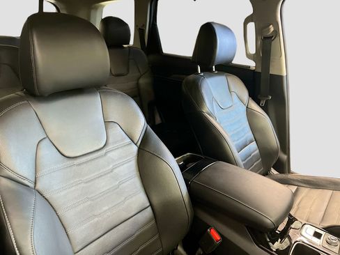 Used 2023 Kia Telluride SX Prestige AWD/4WD image 31