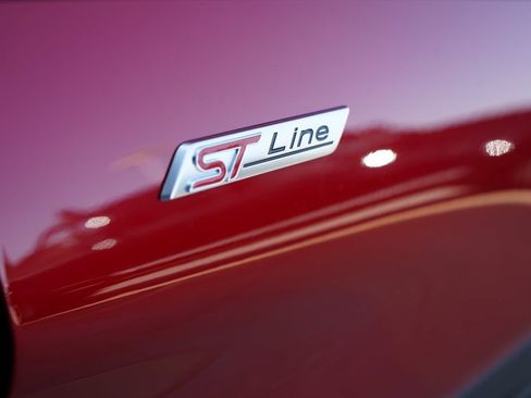 New 2026 Ford Explorer ST-Line w/ ST-Line Street Pack AWD/4WD image 9