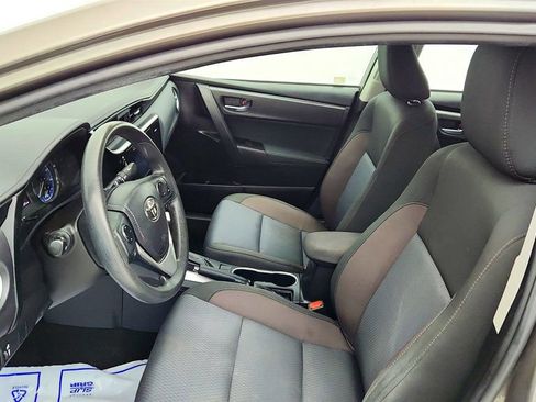 Used 2017 Toyota Corolla LE w/ Carpet Mat Package (TMS) FWD image 19