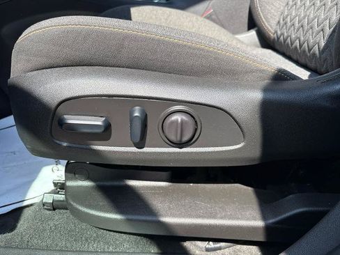 Used 2024 Chevrolet Equinox LT AWD/4WD image 18