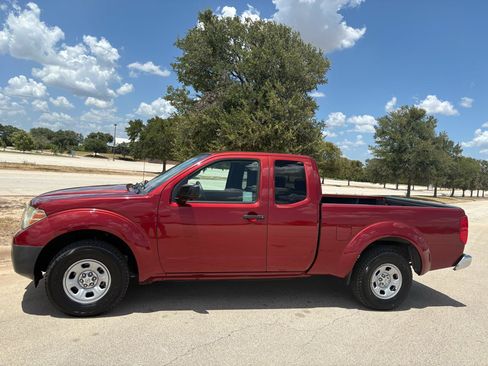 Used 2014 Nissan Frontier S RWD image 9