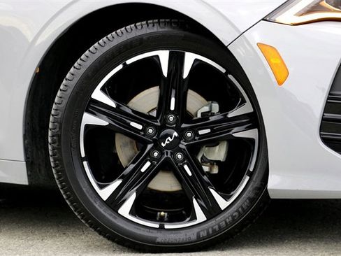 Used 2023 Kia K5 GT-Line image 2