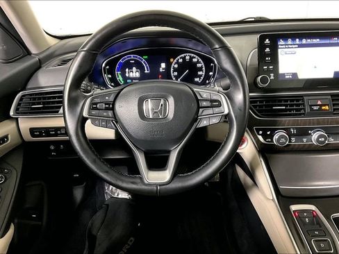 Used 2022 Honda Accord Touring image 5