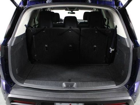 Certified 2025 Nissan Pathfinder SV FWD image 18