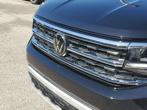 Certified 2023 Volkswagen Atlas Cross Sport SE w/ Black Wheel Package FWD image 11