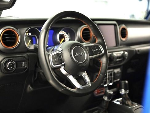 Used 2023 Jeep Gladiator Mojave w/ Cold Weather Group image 12