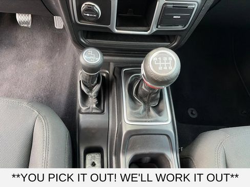 Used 2018 Jeep Wrangler Unlimited Sport AWD/4WD image 12