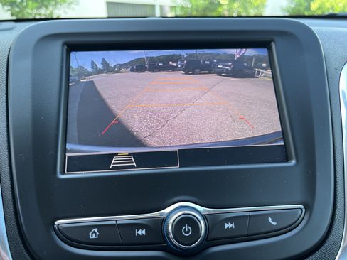 Used 2024 Chevrolet Equinox LT w/ LPO, Floor Liner Package AWD/4WD image 16