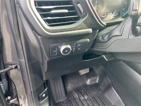 Used 2020 Ford Escape SEL image 12