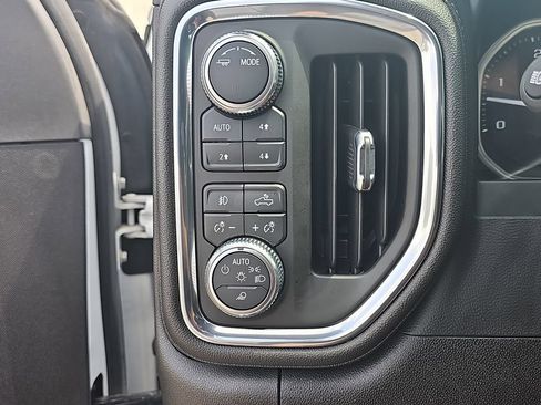 Certified 2022 GMC Sierra 2500 Denali AWD/4WD image 31