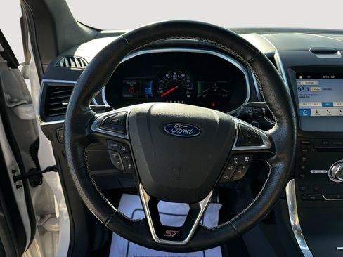 Used 2019 Ford Edge ST w/ Equipment Group 401A AWD/4WD image 17