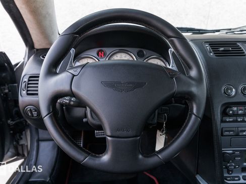 Used 2005 Aston Martin Vanquish S image 25