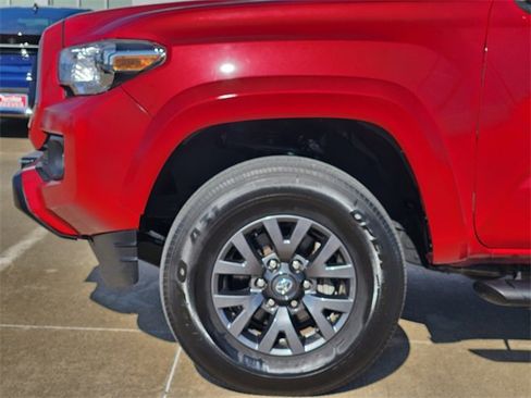 Used 2023 Toyota Tacoma SR5 image 5