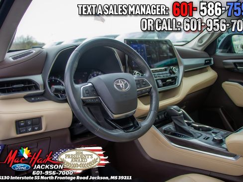 Used 2021 Toyota Highlander Platinum image 7