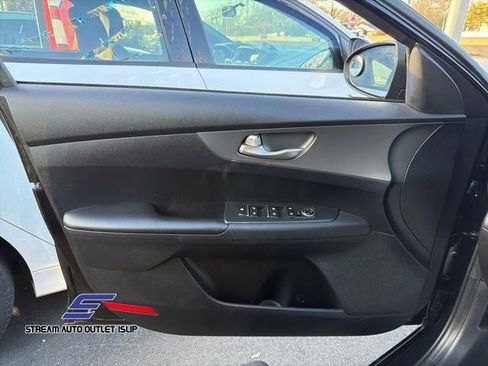 Used 2020 Kia Forte LXS image 22