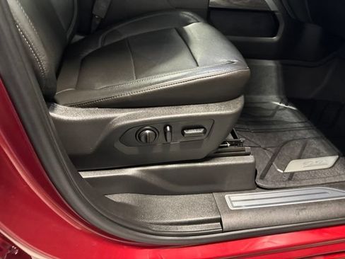 Used 2019 Chevrolet Silverado 1500 LTZ AWD/4WD image 28