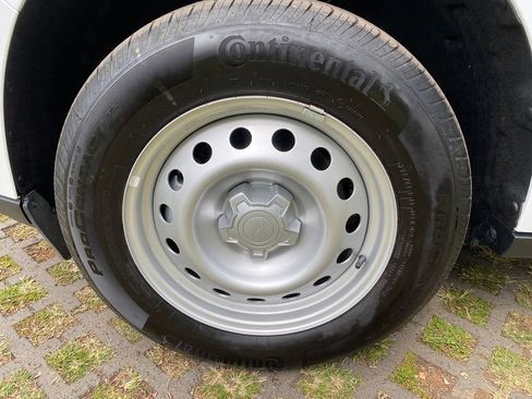 Used 2025 Ford Maverick XLT w/ Equipment Group 302A image 26