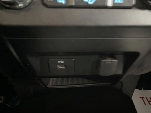 Used 2019 Ford F250 XLT w/ Camper Package image 20