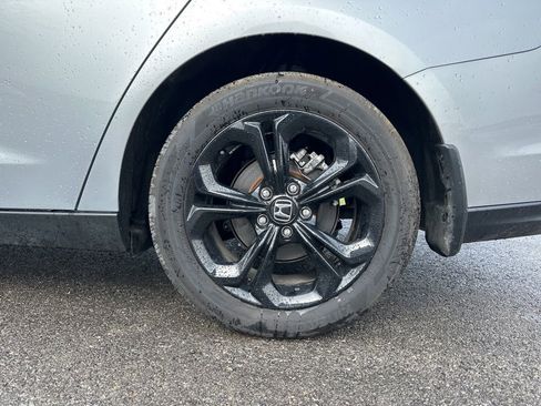 Used 2025 Honda Accord SE image 7