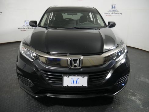 Certified 2019 Honda HR-V LX image 2