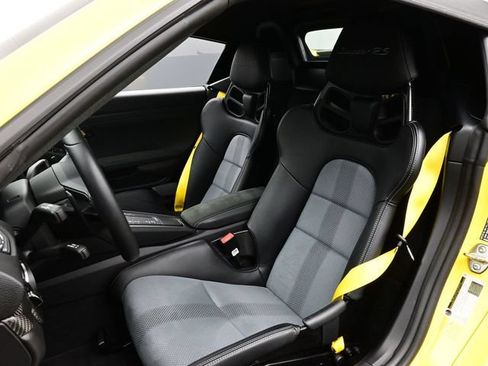 Certified 2025 Porsche 718 Boxster Spyder RS w/ Light Design Package RWD image 5