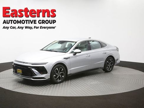 Used 2025 Hyundai Sonata SEL FWD image 56