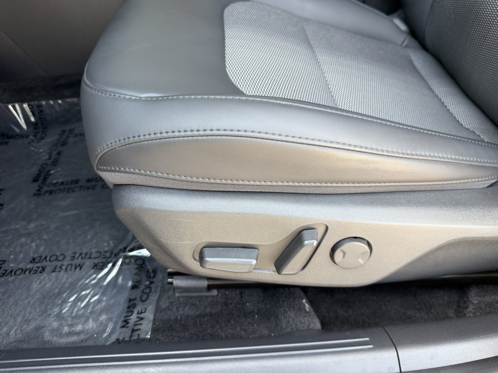 Used 2025 Kia Niro Wind FWD image 30