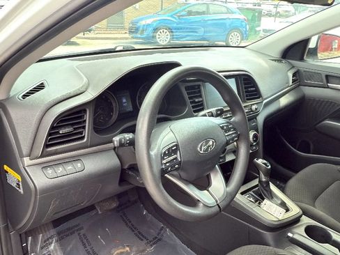 Used 2019 Hyundai Elantra SEL w/ Cargo Package FWD image 12