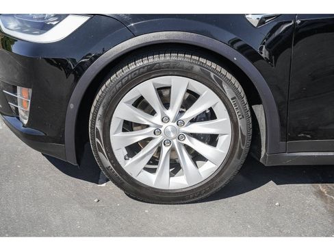 Used 2018 Tesla Model X 75D AWD/4WD image 9