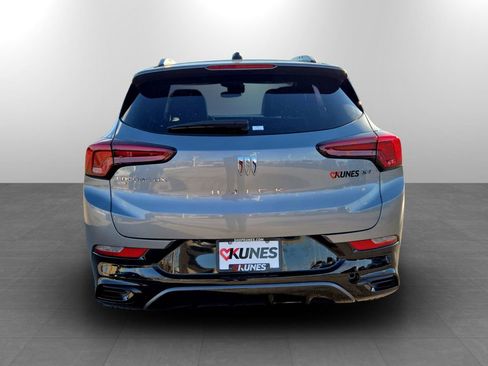 Used 2024 Buick Encore GX Sport Touring image 8