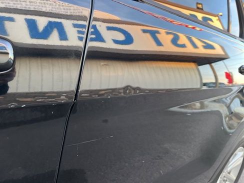 Used 2016 Ford Explorer XLT w/ Equipment Group 202A image 8