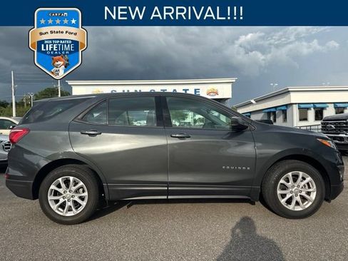 Used 2019 Chevrolet Equinox LS FWD image 1