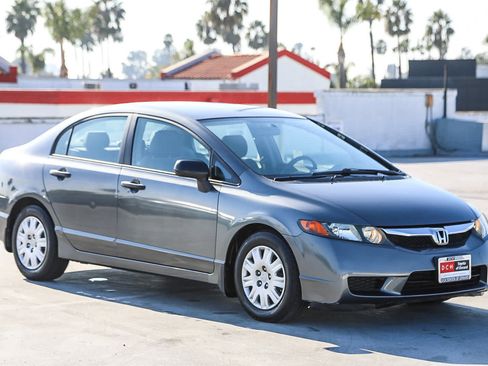 Used 2009 Honda Civic DX-VP image 4