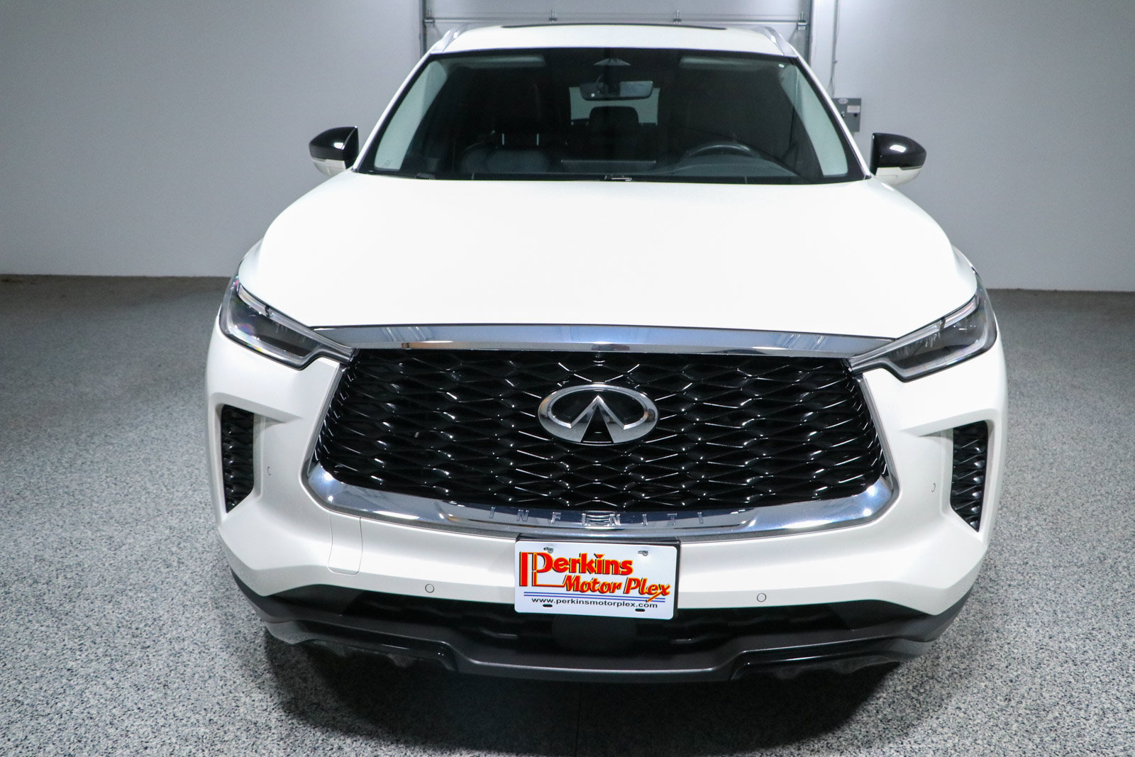 Used 2023 INFINITI QX60 Luxe w/ Cargo Package AWD/4WD image 4