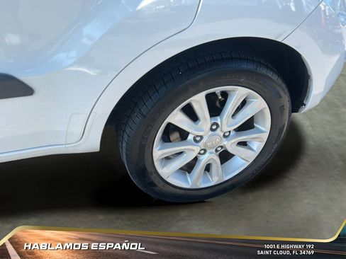 Used 2013 Kia Soul + image 11