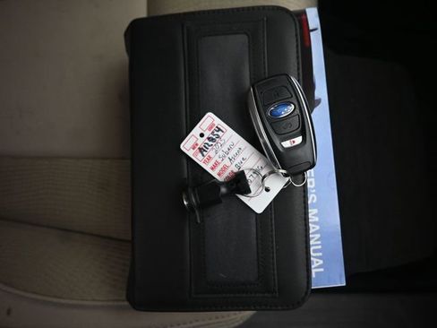 Used 2025 Subaru Ascent Premium image 12