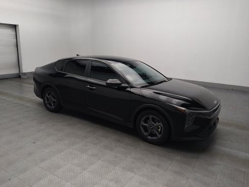 Used 2025 Kia K4 FWD image 11