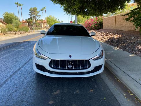 Used 2019 Maserati Ghibli RWD image 3