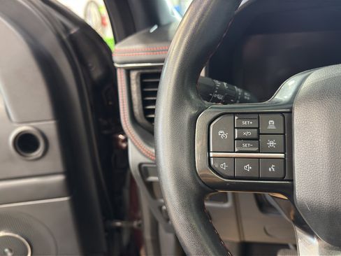 Used 2023 Ford Expedition Limited AWD/4WD image 34