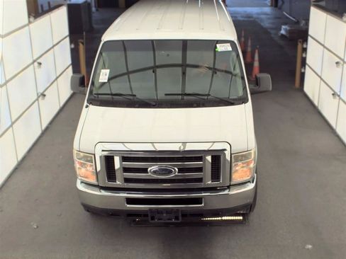 Used 2013 Ford E-350 and Econoline 350 XLT RWD image 2