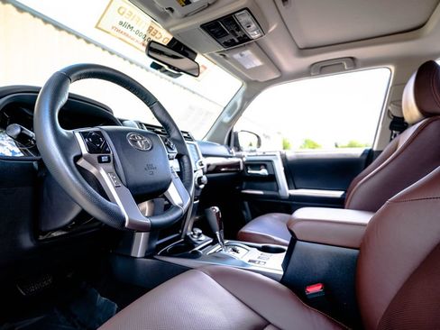 Used 2024 Toyota 4Runner Limited AWD/4WD image 5