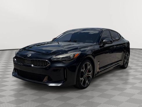 Used 2019 Kia Stinger GT1 AWD/4WD image 4