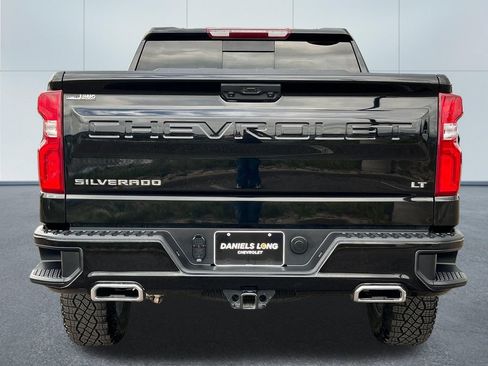 Used 2024 Chevrolet Silverado 1500 LT Trail Boss w/ Convenience Package II AWD/4WD image 4
